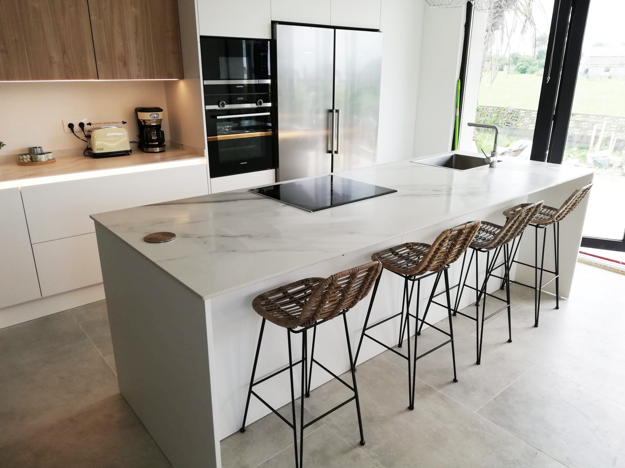 Fotografía de una cocina moderna